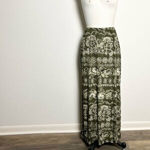 Vintage Green Boho Witchy  Floral Maxi Skirt Size Small